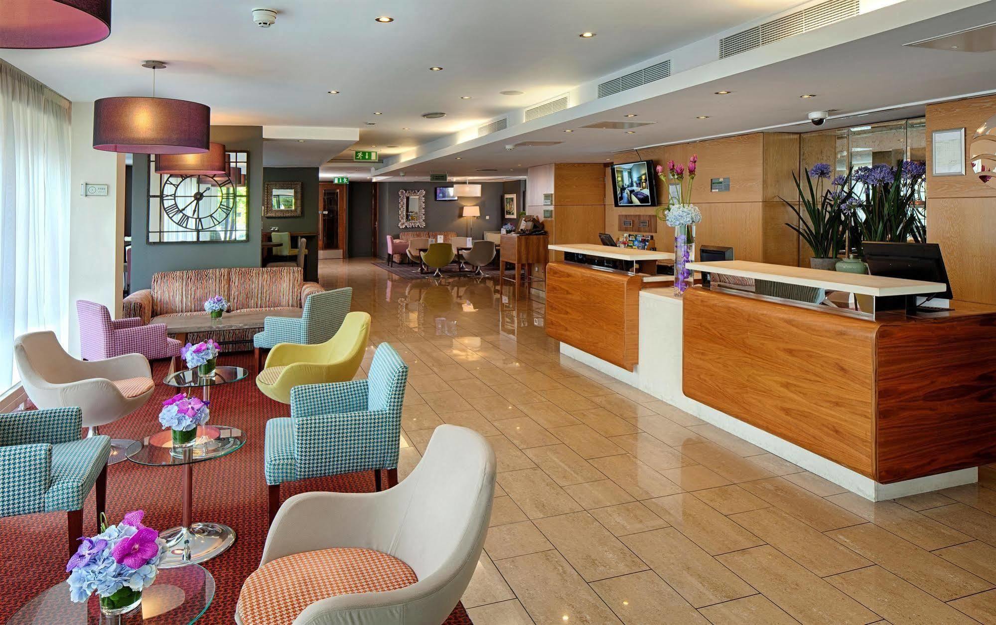 The Address Citywest Eksteriør billede